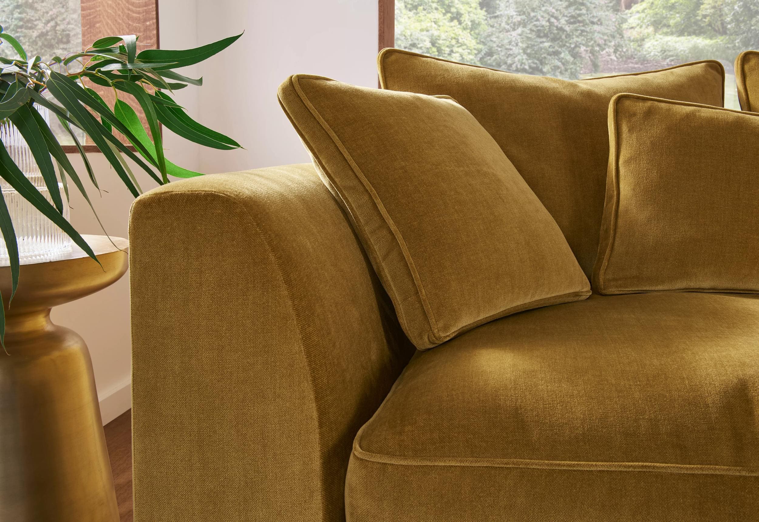 Bossanova Large Sofa with Chaise